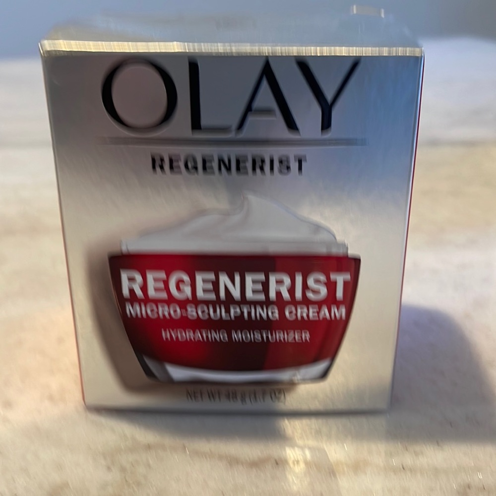 Okay Regenerist Micro-sculpting Cream